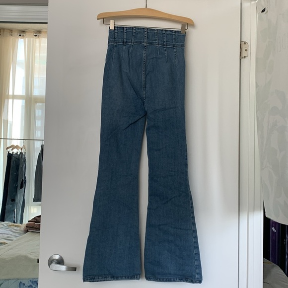 📘Free Your Soul💙Free People Super High Rise Flare Jeans -Size 25 - Picture 3 of 10